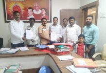 मोरगाव येथे फास्टॅक प्रमाणपत्राचे व्यवसायिकांना वितरण